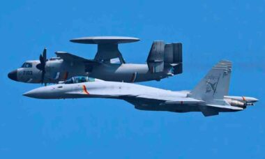 Estreia do KJ-600 marca novo avanço da aviação naval chinesa