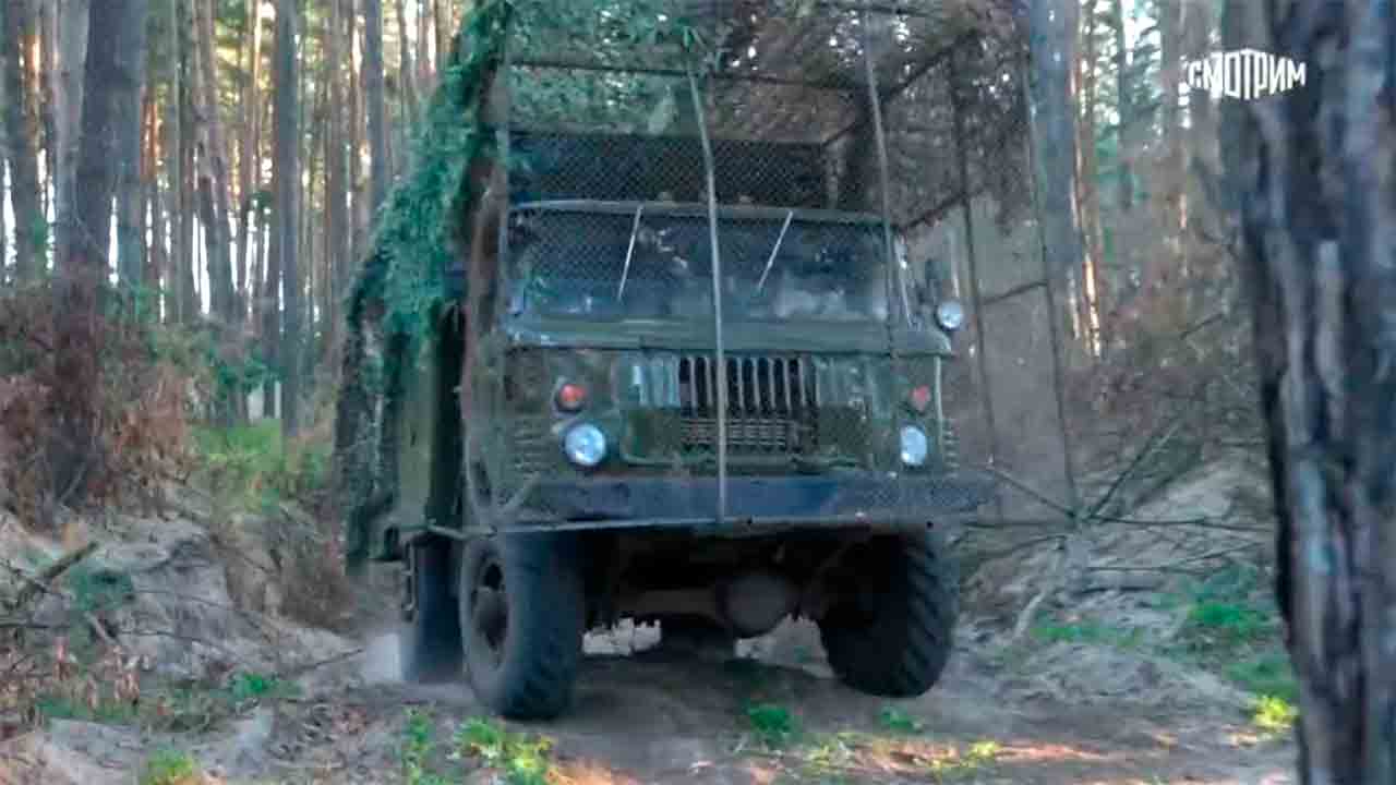 GAZ-66 Shishiga에 120mm 2B11 박격포를 장착한 개조형. 사진: Telegram @warhistoryalconafter