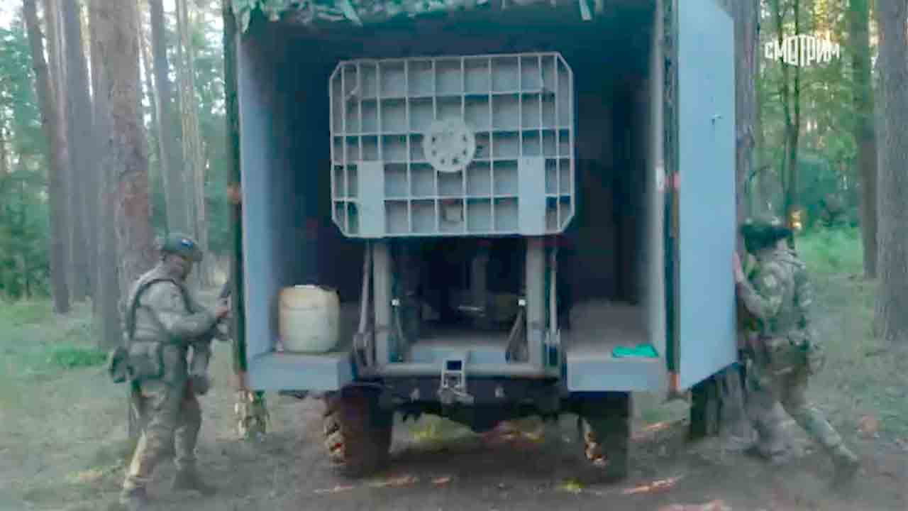 GAZ-66 Shishiga에 120mm 2B11 박격포를 장착한 개조형. 사진: Telegram @warhistoryalconafter