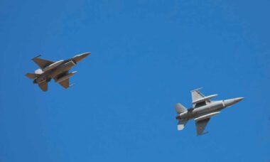 Romênia terá 49 caças F-16 até o fim de 2025 após substituição dos MiG-21. X @MApNRomania