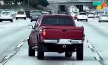 Toyota Tacoma é flagrada dirigindo em “itálico” e choca internautas