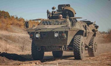 Ucrânia incorpora veículos blindados M1117 em treinamentos da 3ª Brigada de Assalto