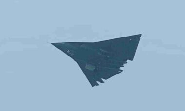 Segundo protótipo do J-36 surge com mudanças estruturais e foco em manobrabilidade