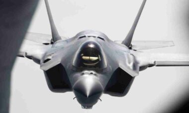 F-35 dos EUA em Porto Rico ampliam pressão contra cartéis e Maduro no Caribe
