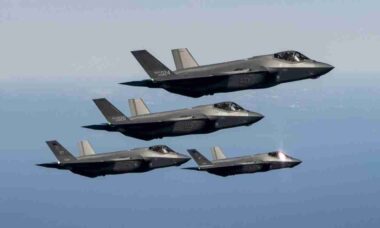 Lockheed Martin fecha contrato de US$ 12,5 bi para produzir 148 novos caças F-35 até 2028