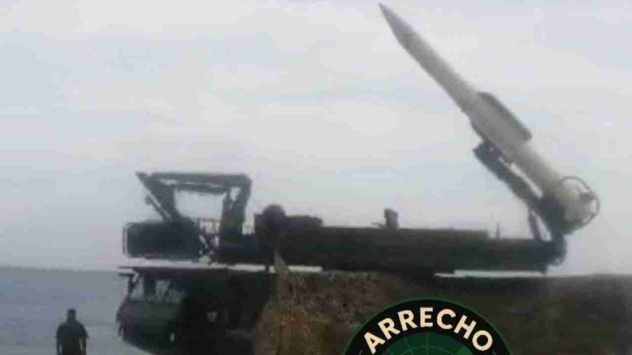 Venezuela posiciona sistemas russos Buk-M2E após manobras de bombardeiros dos EUA