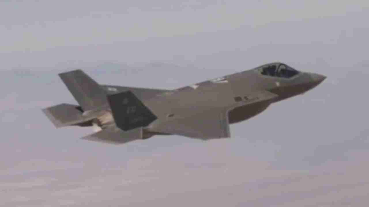 Lockheed Martin fechará produção de 296 caças F-35 nos Lotes 18 e 19 com entregas em 2026