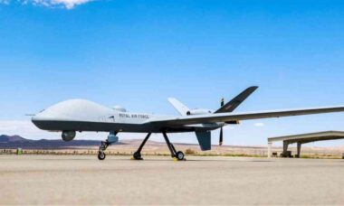 Reino Unido planeja integrar drones Protector à frota P-8 Poseidon em patrulha marítima