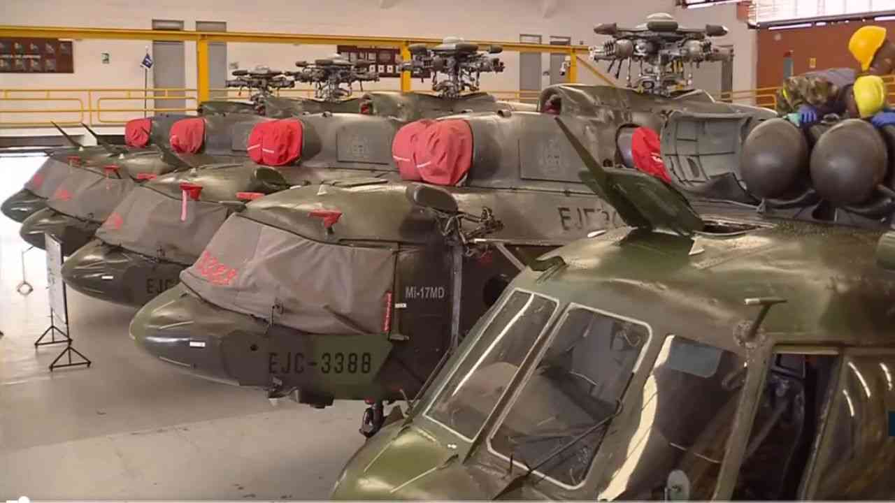 Presidente da Colômbia diz que país perdeu capacidade militar ao abandonar helicópteros russos