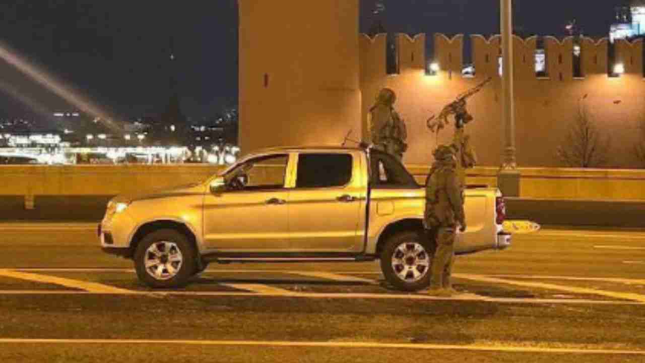 Russia improvises mobile air defense in Moscow after drone attacks