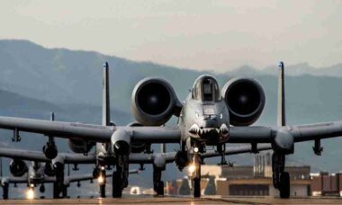 A-10 Warthog se destaca como arma antidrone em missões no Oriente Médio
