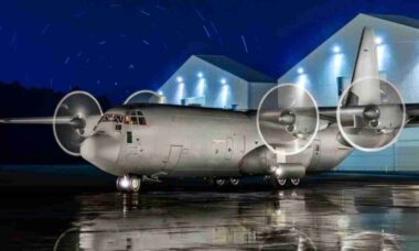Turquia recebe 12 aviões C-130J do Reino Unido e inicia programa de modernização
