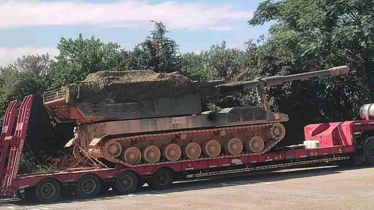 Nouvelle artillerie chinoise PLZ-051B repérée, montrant des avancées en automatisation militaire