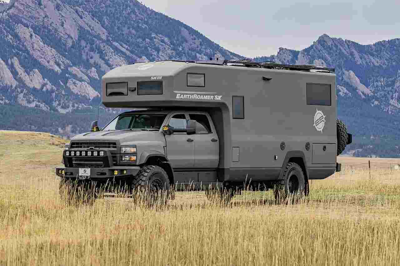 EarthRoamer bemutatja két új terep-kemping járművét