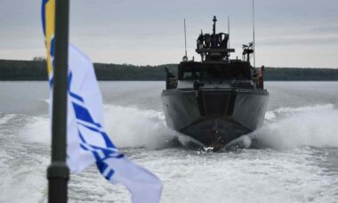 Marinha da Ucrânia recebe lanchas de assalto militar CB90 da Suécia e da Noruega