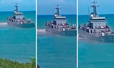 Navio de desembarque venezuelano Capana T-61 encalhado próximo a Cumarebo, Falcón. Imagem: Militarnyi/EVTV" width="1280" height="720" /> Navio de desembarque venezuelano Capana T-61 encalhado próximo a Cumarebo, Falcón. Imagem: Militarnyi/EVTV
