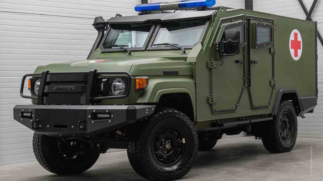 Gepanzerte MEDIGUARD-Krankenwagen. Facebook @deutschebotschaftkyjiw