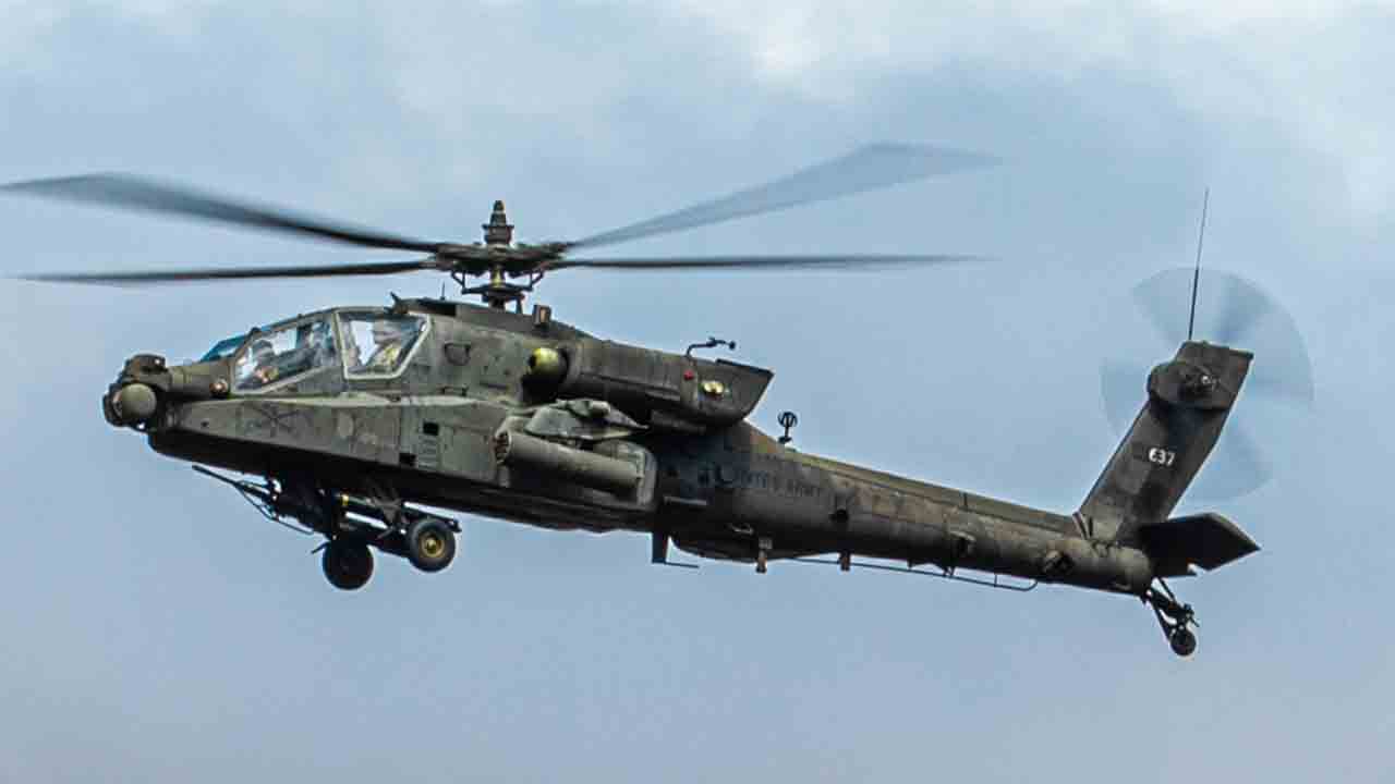AH-64D 아파치 공격 헬리콥터. 사진: 미 육군