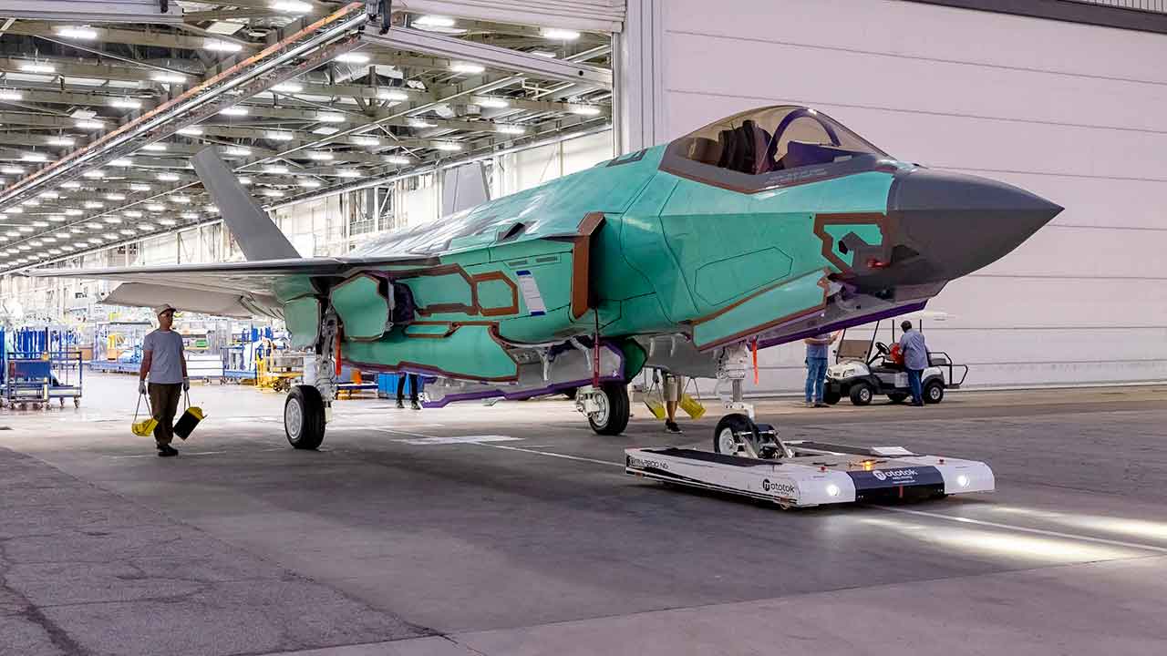 Primo F-35A finlandese completato sulla linea di assemblaggio di Lockheed Martin. Foto: Lockheed Martin Europe