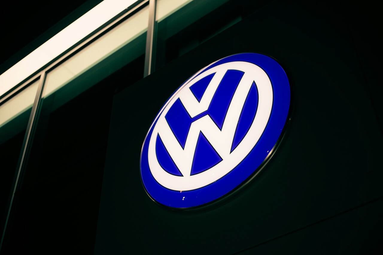 Volkswagen sofre prejuízo bilionário e culpa tarifas de Donald Trump