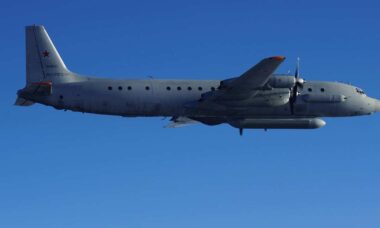 Caças F-35 noruegueses decolam em missão de alerta rápido da OTAN. Foto: NATO Air Command