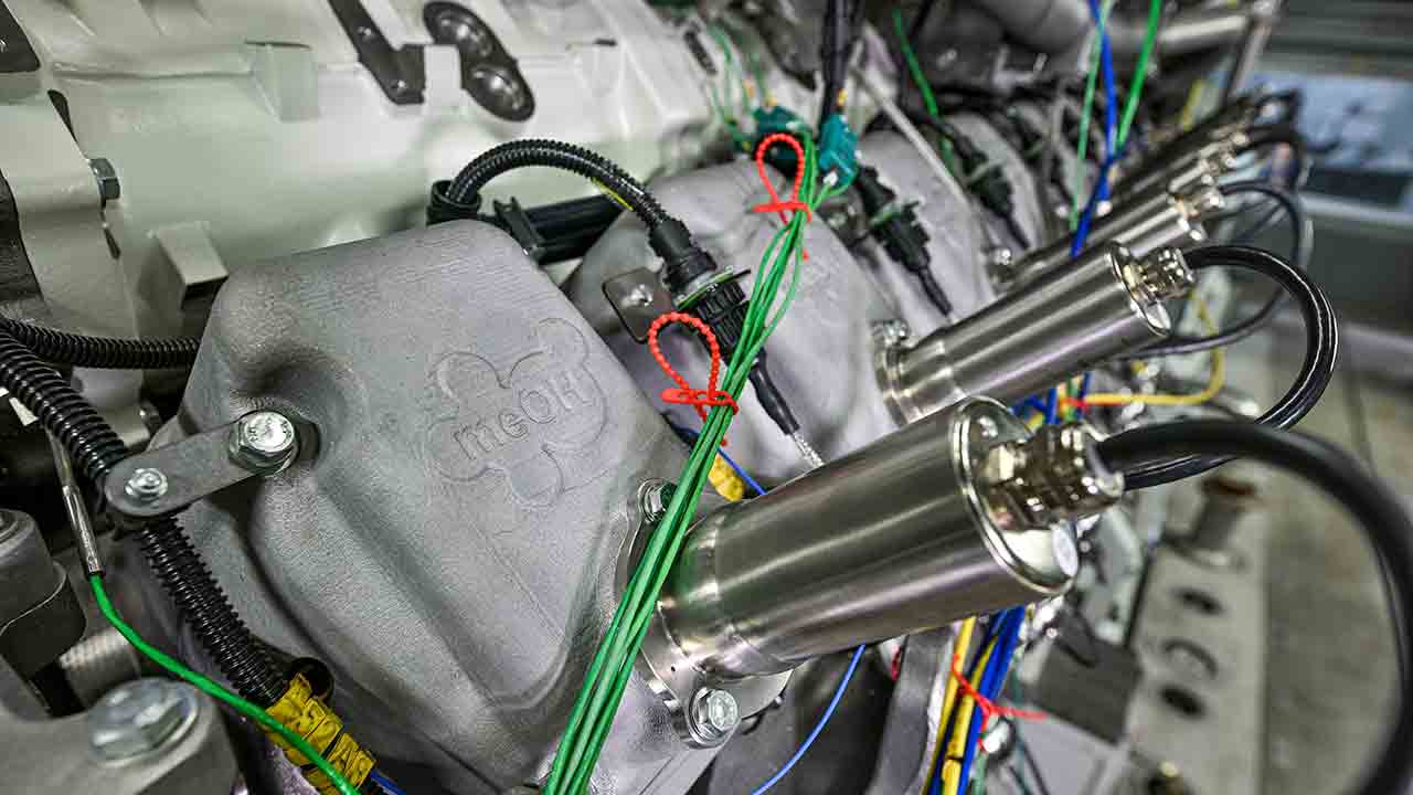 Rolls-Royce makes history by testing the world’s first 100% methanol-powered marine engine. Photo: MTU Solutions