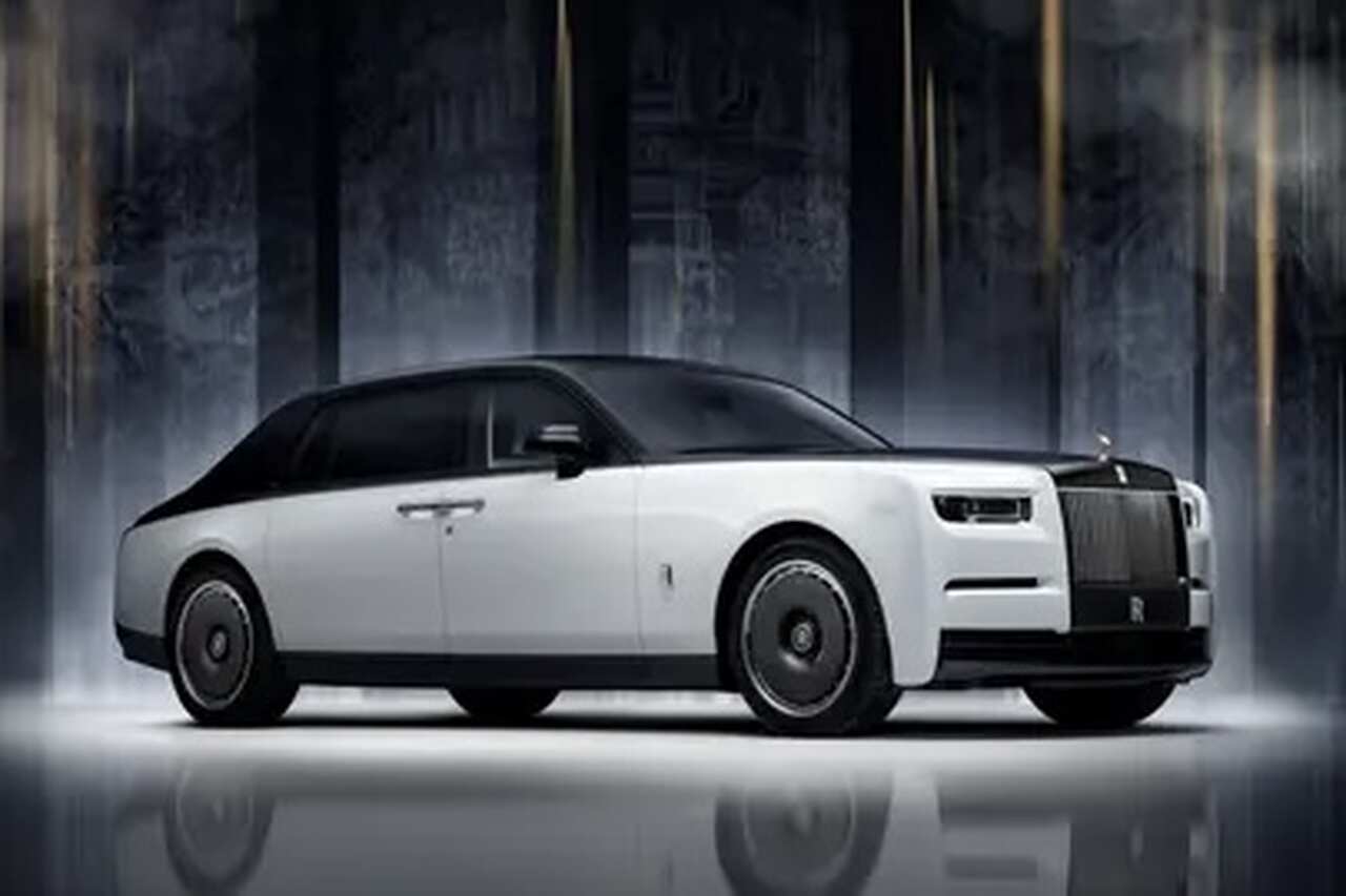 A Rolls-Royce bemutatja a Phantom Centenary Edition modellt