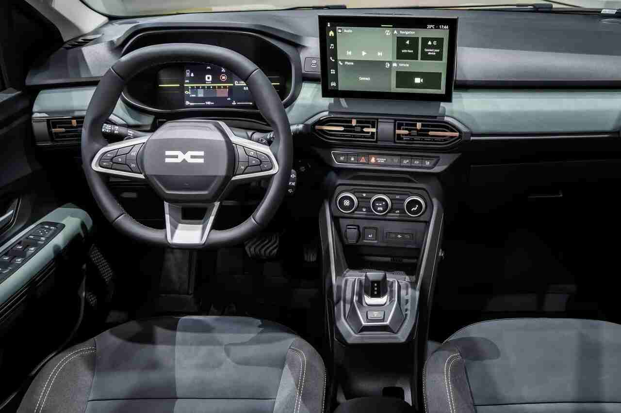 Dacia, 마침내 2026년형 Sandero 하이브리드 버전 발표