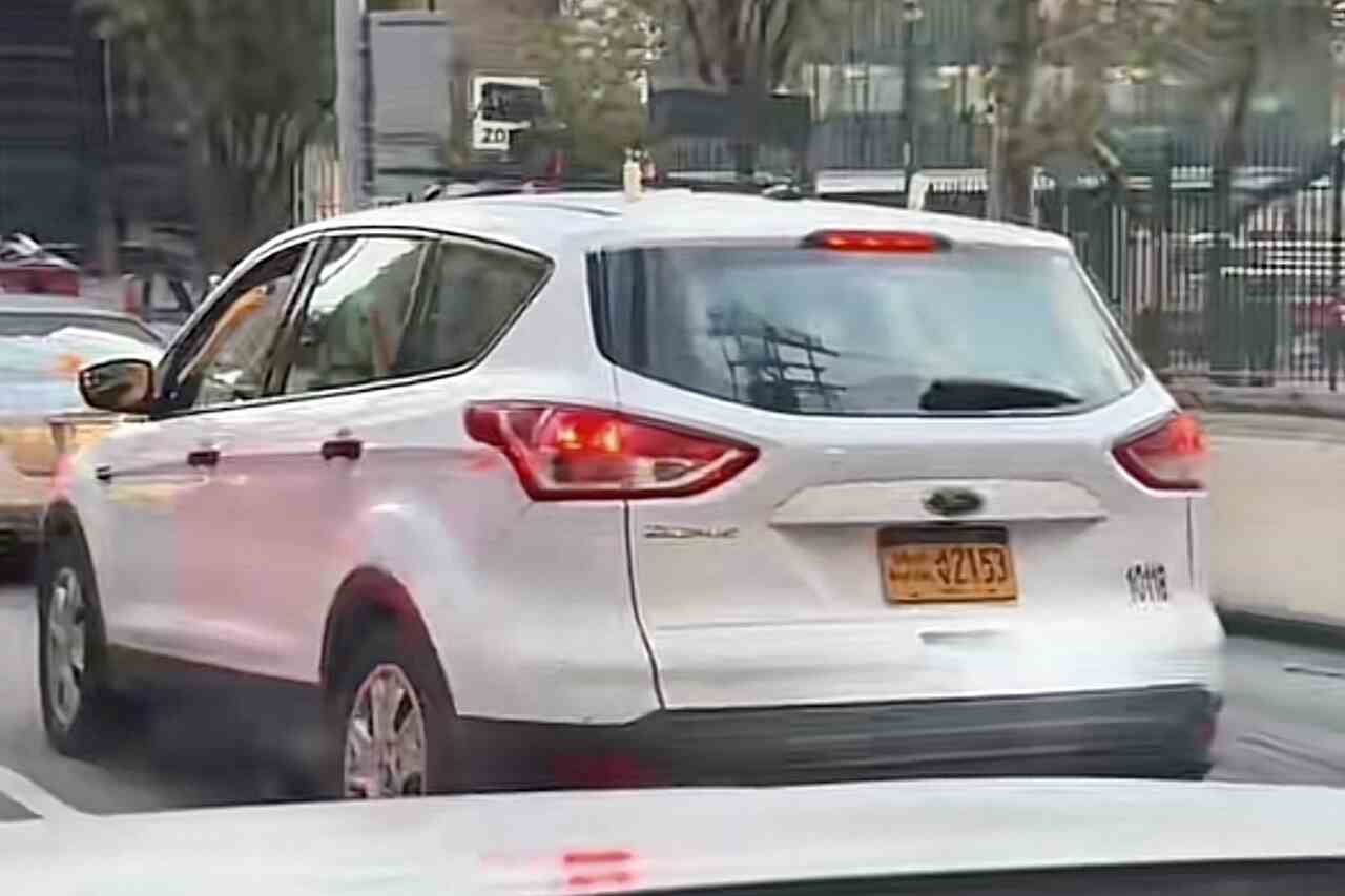 Vídeo: Taxista faz alerta após avistar Ford Escape equipado com radar de velocidade