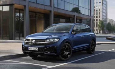 Volkswagen anuncia fim da produção do Touareg, seu primeiro SUV