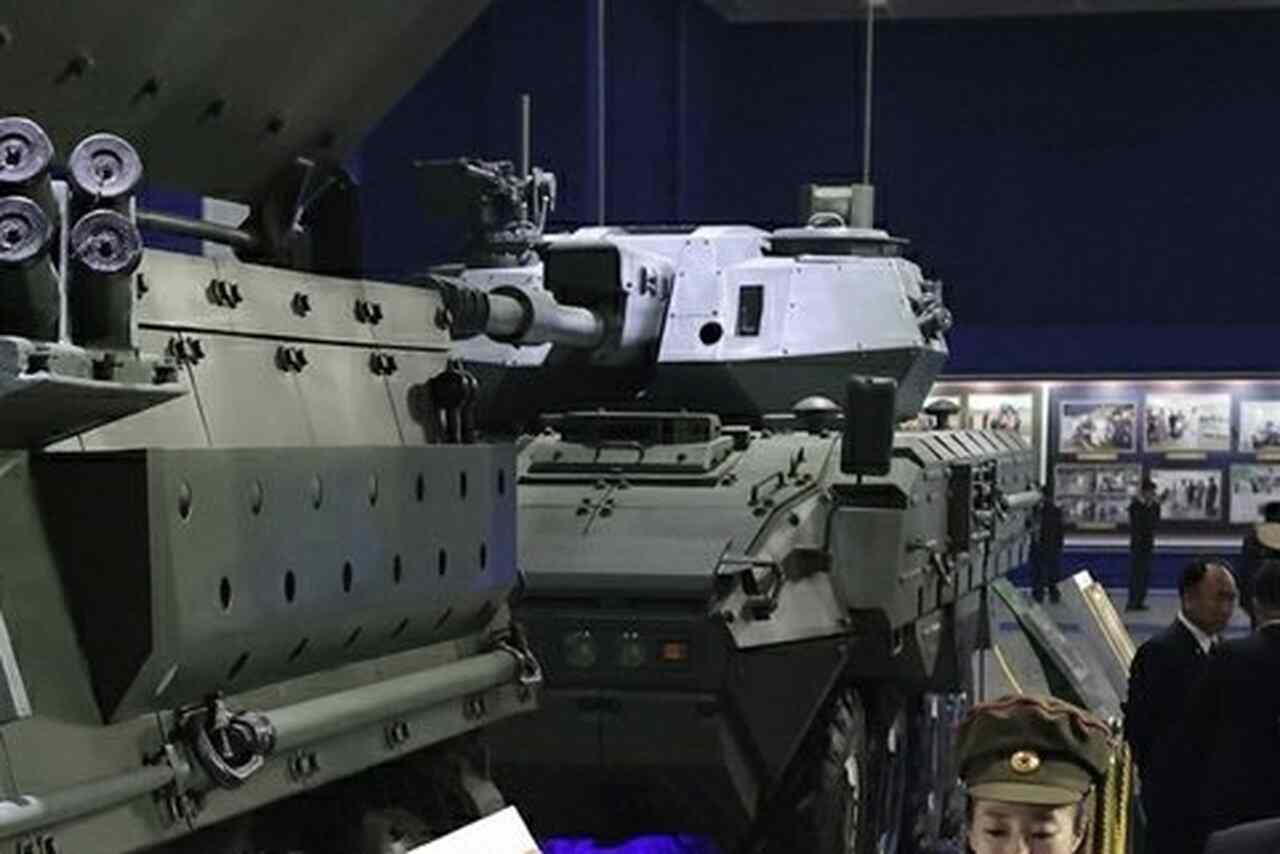 Noord-Korea ontwikkelt een wieltank gebaseerd op een kopie van een Amerikaans gepantserd voertuig