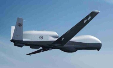 Global Hawk faz voo de 30 horas e monitora área sensível entre Polônia e Rússia