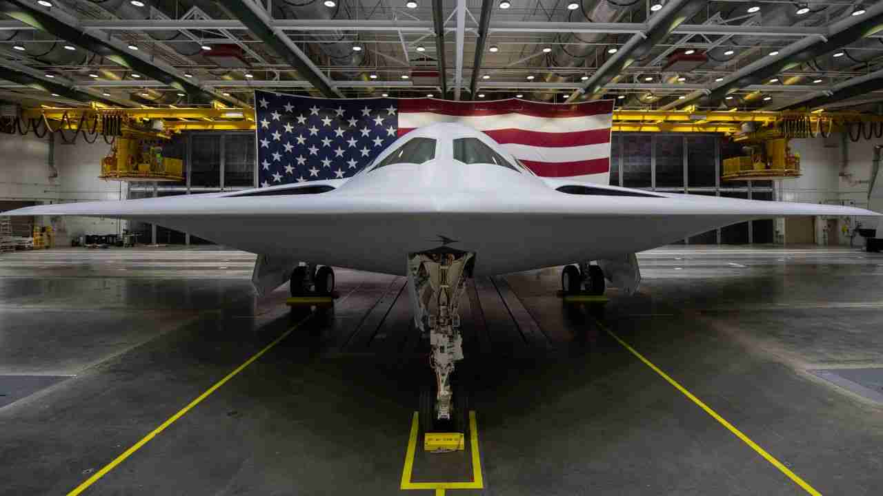 Der B-21 Raider könnte mit nur einem Piloten fliegen, dank fortschrittlicher KI-Systeme