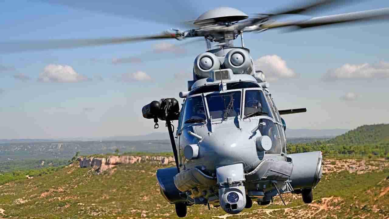 Marrocos compra 10 H225M e acelera modernização em meio a tensão com Argélia (X @KOMARMIES)