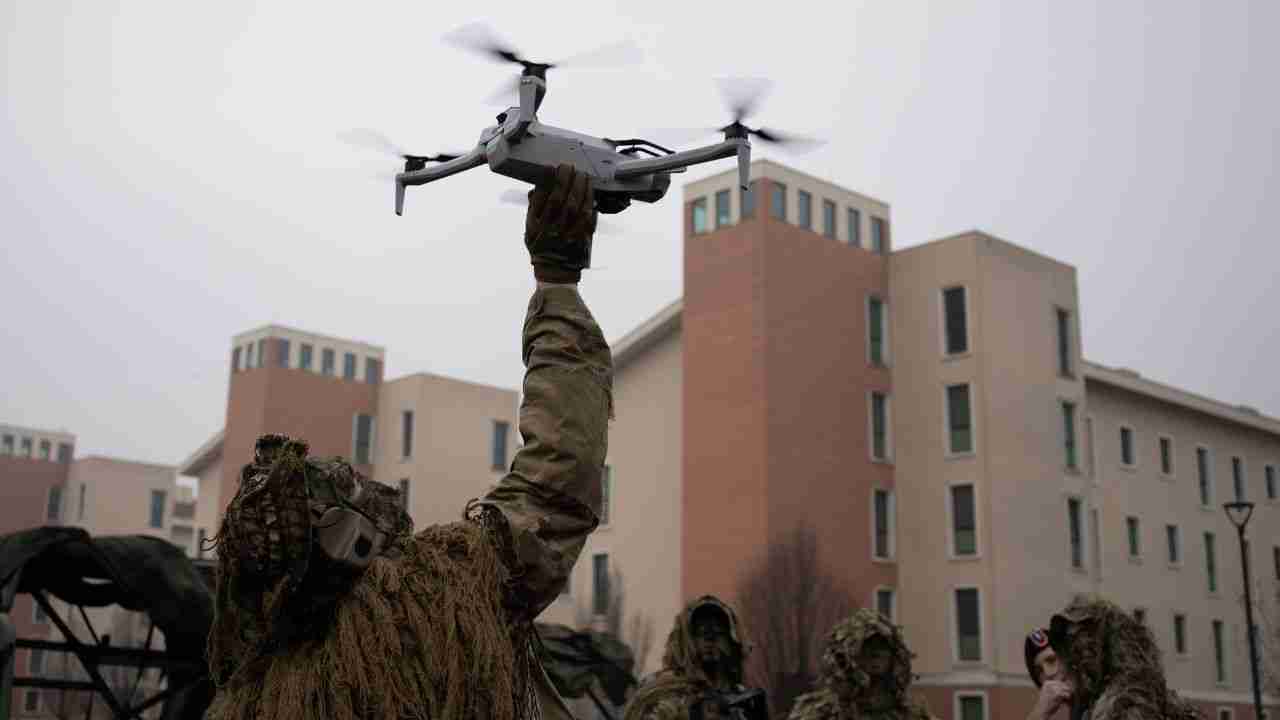 Exército dos EUA planeja comprar 1 milhão de drones para modernizar suas forças até 2028