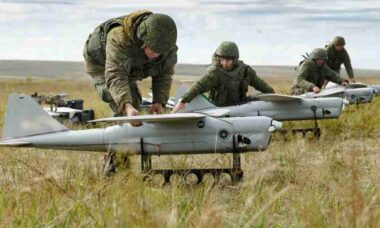 Rússia cria força militar exclusiva para drones e intensifica disputa tecnológica com a Ucrânia
