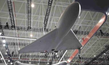 China lança drone suicida de longo alcance por US$ 10 mil e desafia mercado global