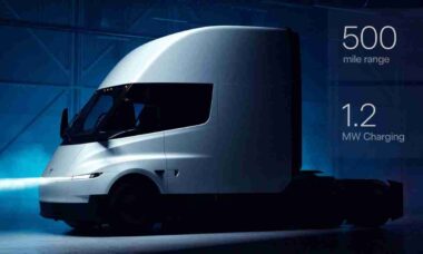 Tesla Semi ganha novo design e promete produção em 2026 após anos de atraso