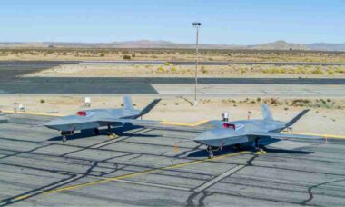 General Atomics apresenta novo drone de combate YFQ-42A durante conferência em Roma