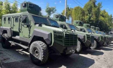 Haiti reforça Exército com blindados Senator em meio à crise de segurança