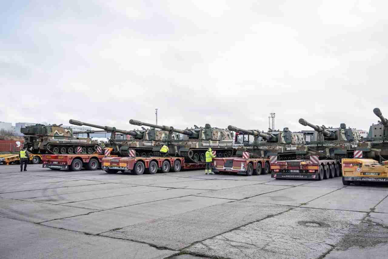 Estonia receives new K9 howitzers manufactured in South Korea