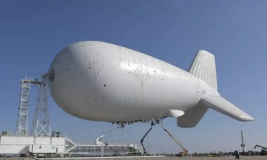 Israel encerra projeto do balão Sky Dew após ataque do Hezbollah