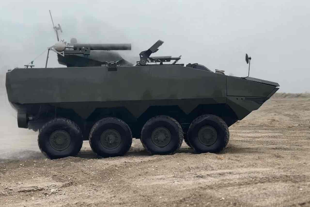 Kasachstan integriert Kamikaze-Drohne in ein amphibisches gepanzertes Fahrzeug