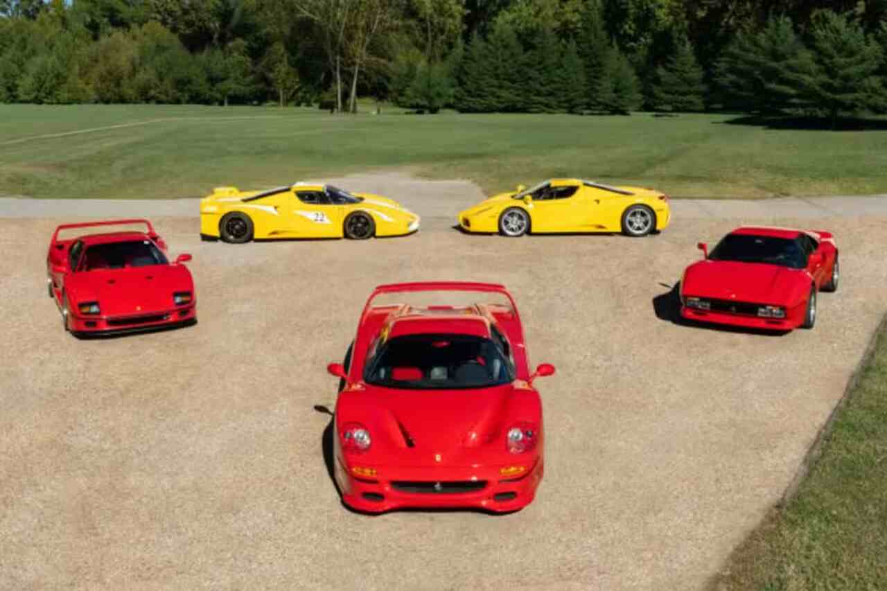 Ekstremt sjelden samling av 46 Ferrari-er skal under hammeren etter forretningsmanns død