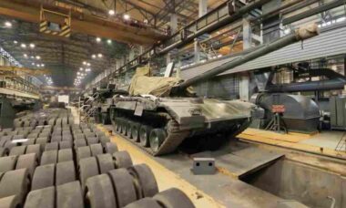 Principal fabricante de tanques da Rússia anuncia planos de diminuir sua força de trabalho