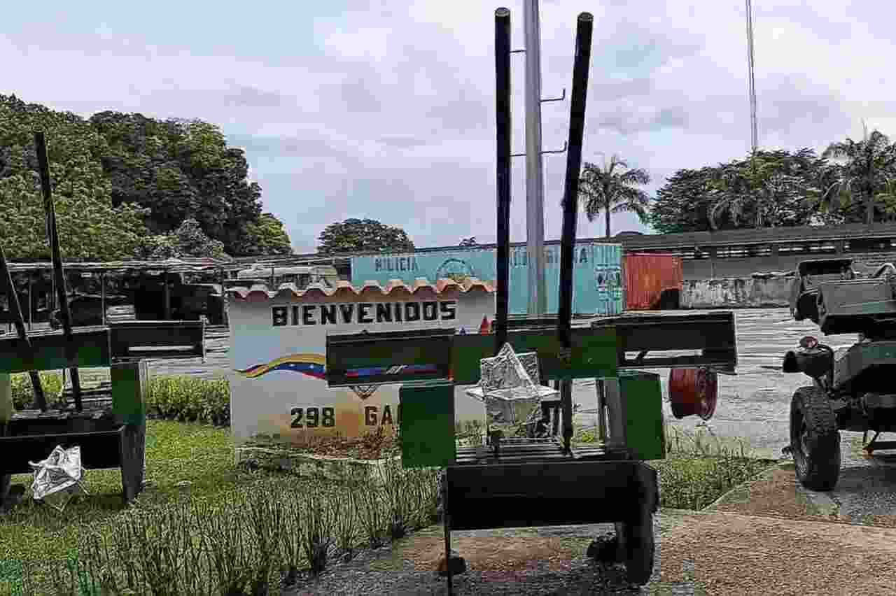 Venezuela creates life-size replicas of military weapons to deceive US intelligence