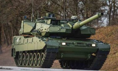 Alemanha compra 75 tanques Leopard 2A8 e acelera modernização de suas forças blindadas (X @GermanyNATO)