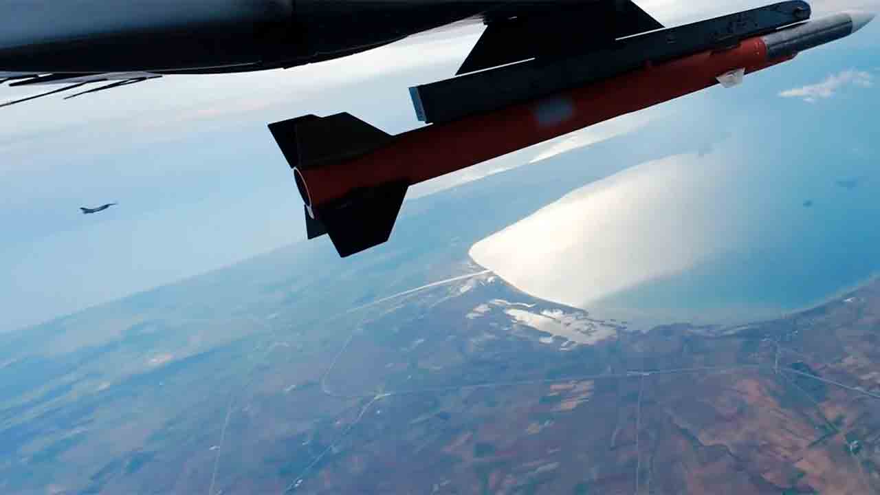 Bayraktar KIZILELMA. x @SavunmaSanayiST