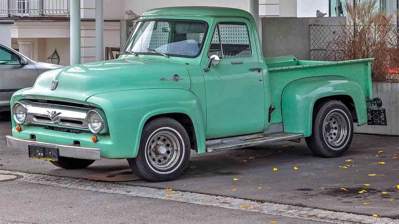 Ford F-100 - 1953