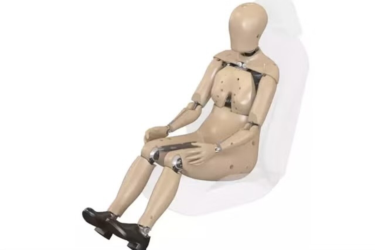 Empresa desenvolve novo tipo de boneco de teste de colisão para tornar carros mais seguros para as mulheres